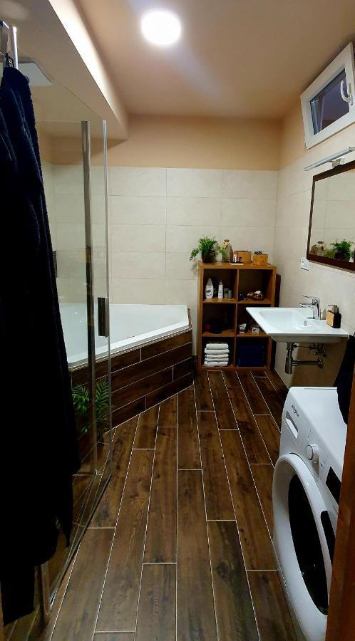 Apartman Jako Doma 奥洛穆茨 外观 照片