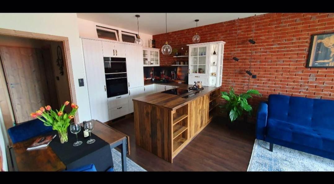 Apartman Jako Doma 奥洛穆茨 外观 照片